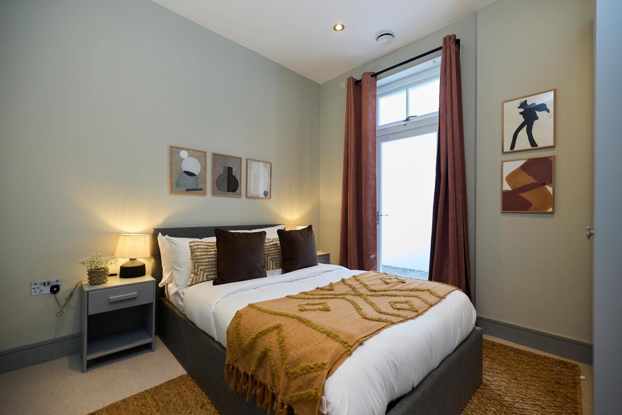 The Putney Hideaway - Modern And Elegant 3bdr Flat With Patio Apartment
